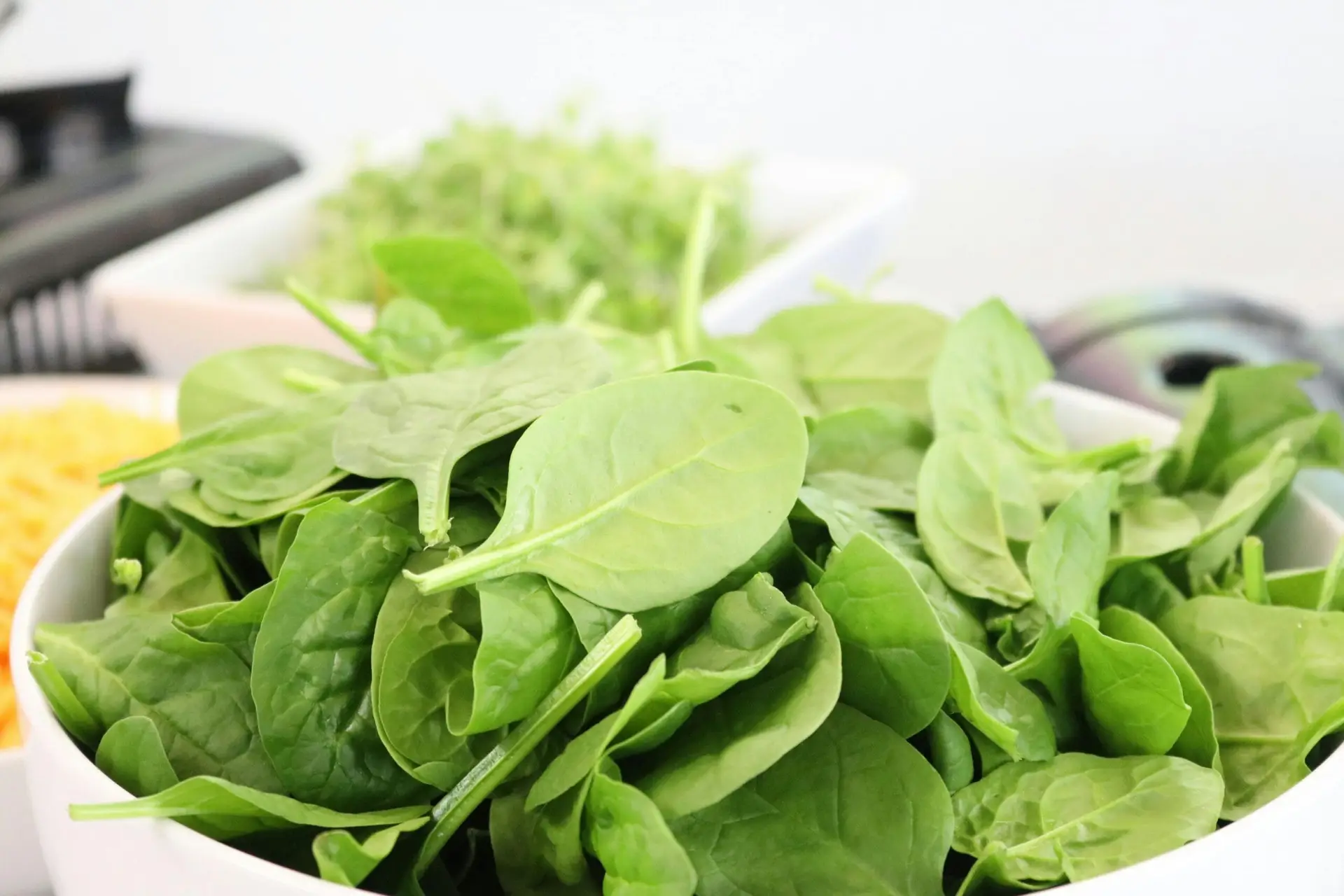 Photo by Jacqueline Howell: https://www.pexels.com/photo/bowl-of-spinach-2325843/